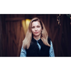 011-anna-koshnicharova-karieri_280x280_crop_478b24840a