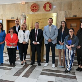 355499886-646975604132104-9190865901040227102-n_280x280_crop_478b24840a