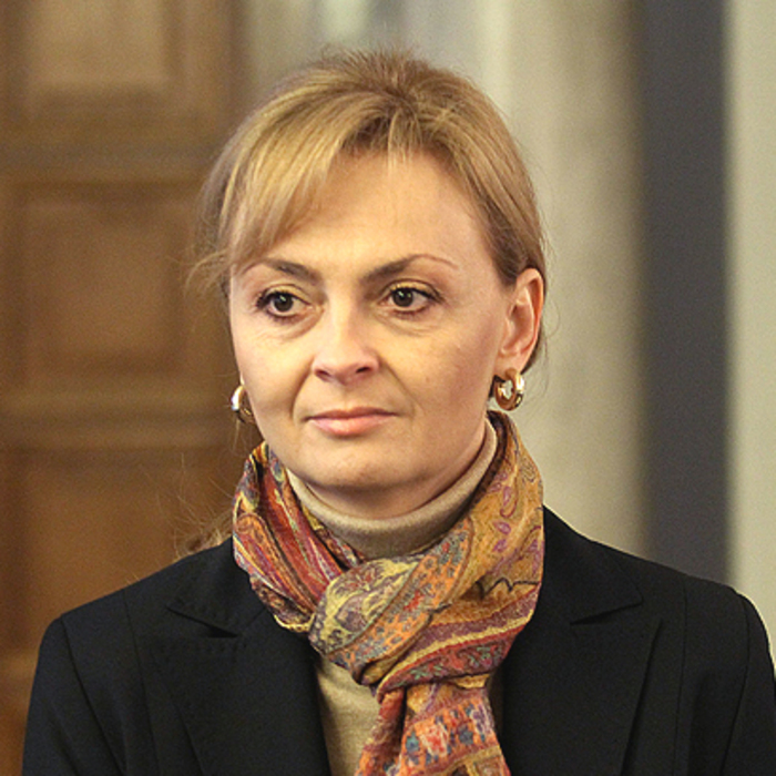 photo-11_700x700_crop_478b24840a