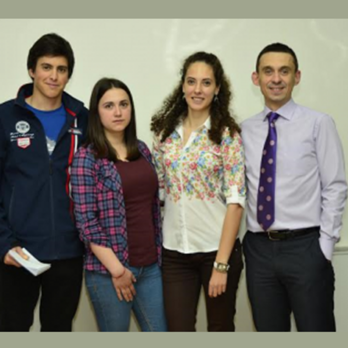 studenti_700x700_crop_478b24840a