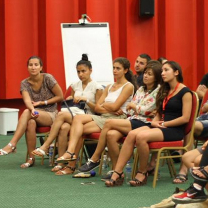 5_700x700_crop_478b24840a