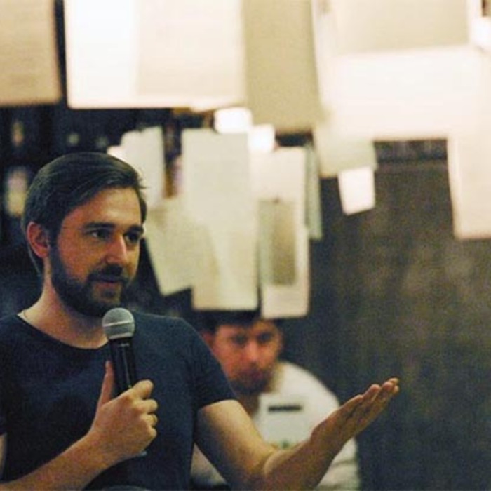 lektori_700x700_crop_478b24840a