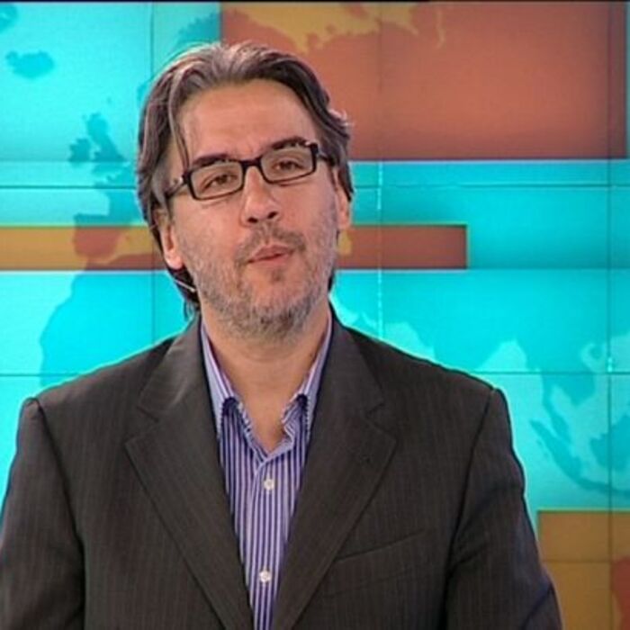 rosen_700x700_crop_478b24840a