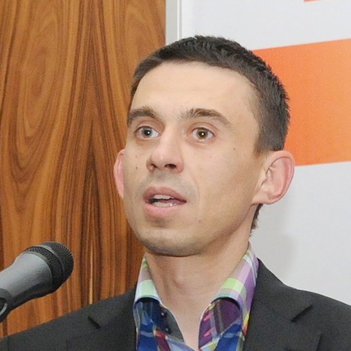 photo-8_700x700_crop_478b24840a