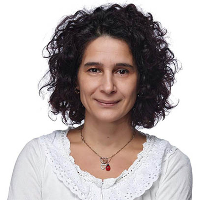 desislava_700x700_crop_478b24840a