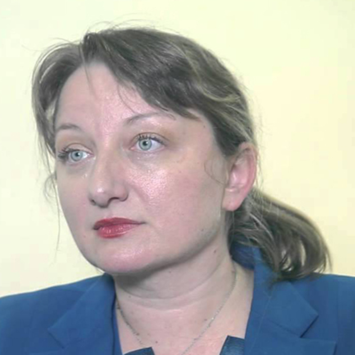 photo-1_700x700_crop_478b24840a