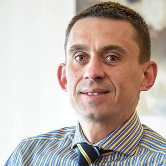 alexandar-hristov-podtepeto_700x700_crop_478b24840a