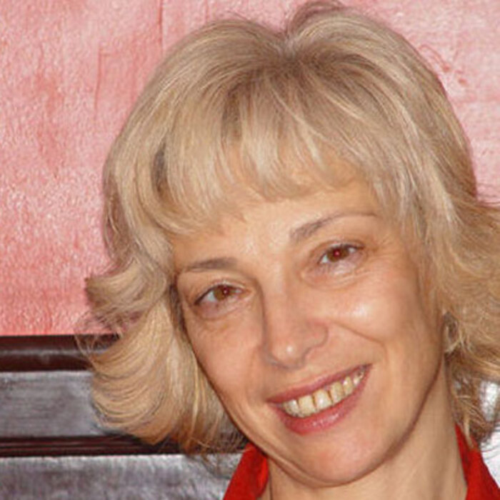 katq-atanasova-karieri_700x700_crop_478b24840a