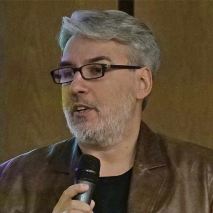 rosen-stoyanov-nbu_700x700_crop_478b24840a