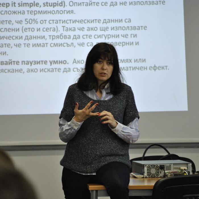 dsc0050_700x700_crop_478b24840a