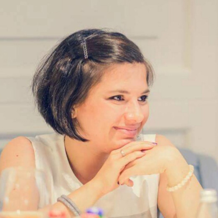 eva-lubomirova01_700x700_crop_478b24840a