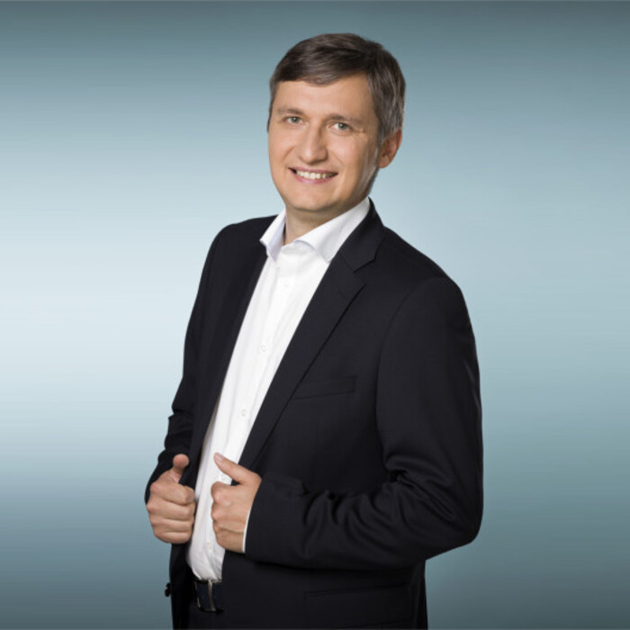 2111509211_700x700_crop_478b24840a