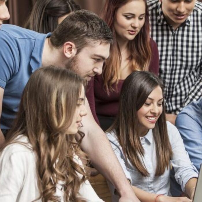 students8-800x400_700x700_crop_478b24840a