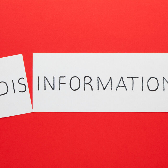 disinformation-quiz-scaled_700x700_crop_478b24840a